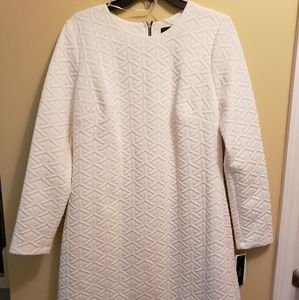 White longsleave short dress